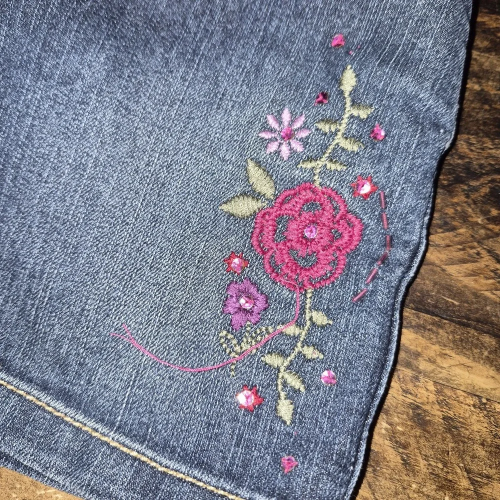 The Children's Place Girls Blue Denim Floral Embroidered Skort Size 5 Pockets
